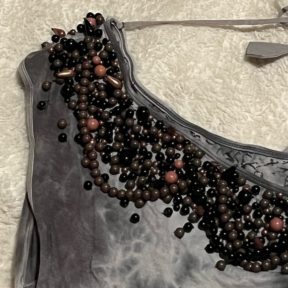 Beaded grey top - Picture 2 of 3